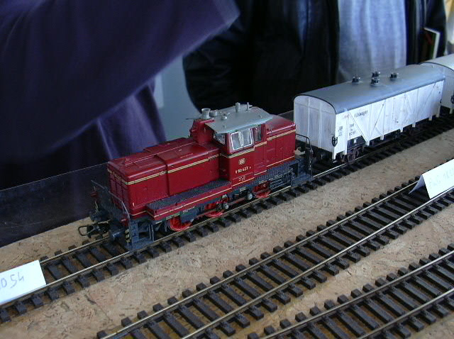 b109_rollmaterial4